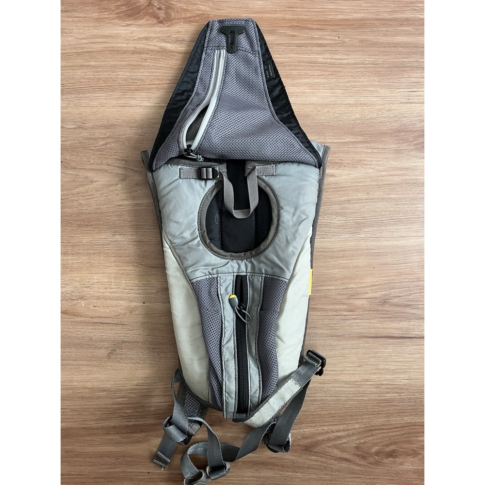 CamelBak‎ Siren Hydration Pack ( no bladder ) Lightweight Backpack Hiking Gear - Picture 4 of 6